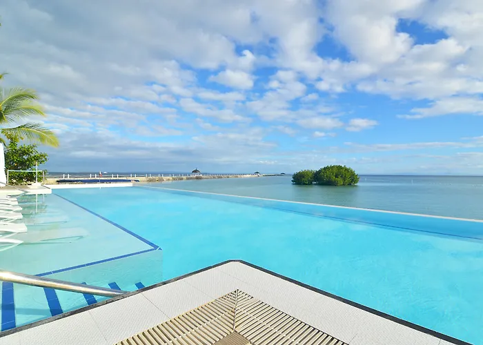Pacific Cebu Resort 3*