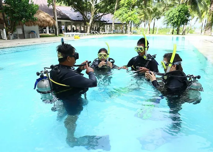 Resort Pacific Cebu 3*